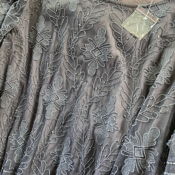 LOGO Lavish by Lori Goldstein Embroidered and Beaded Mesh top.  Size 3X.  NWOT - Picture 5 of 5
